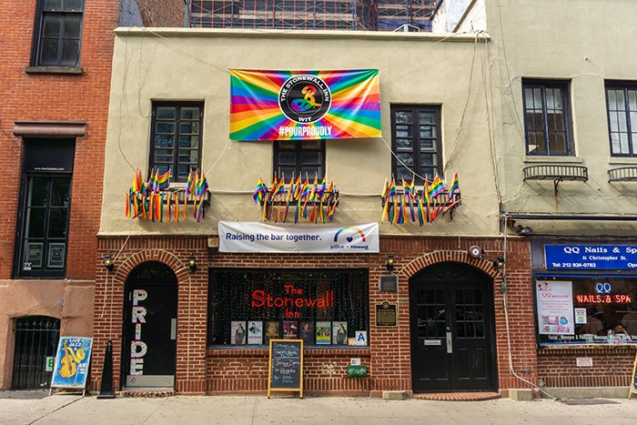 stonewall inn gay pride