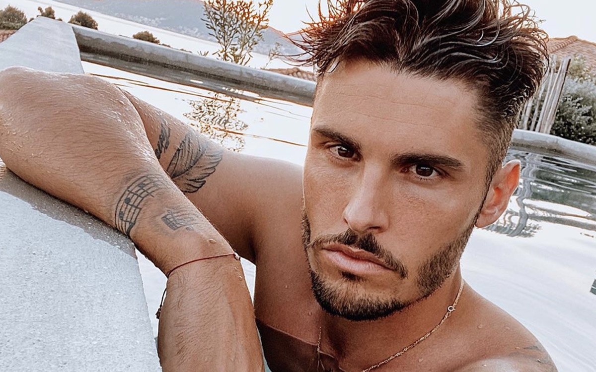 Baptiste Giabiconi adepte du naturisme ? 