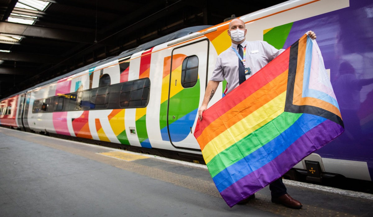 train pride angleterre